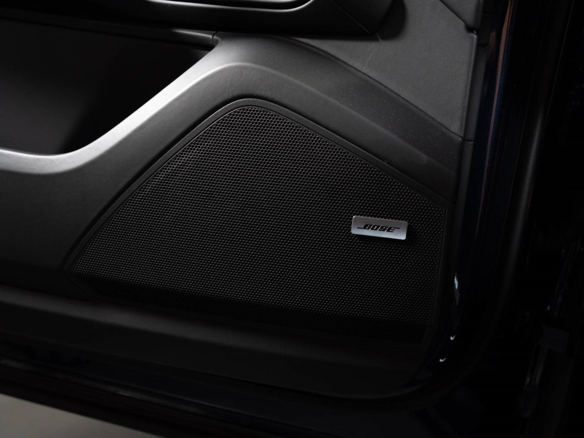 PORSCHE Cayenne Turbo E-Hybrid (MY24)-image-19