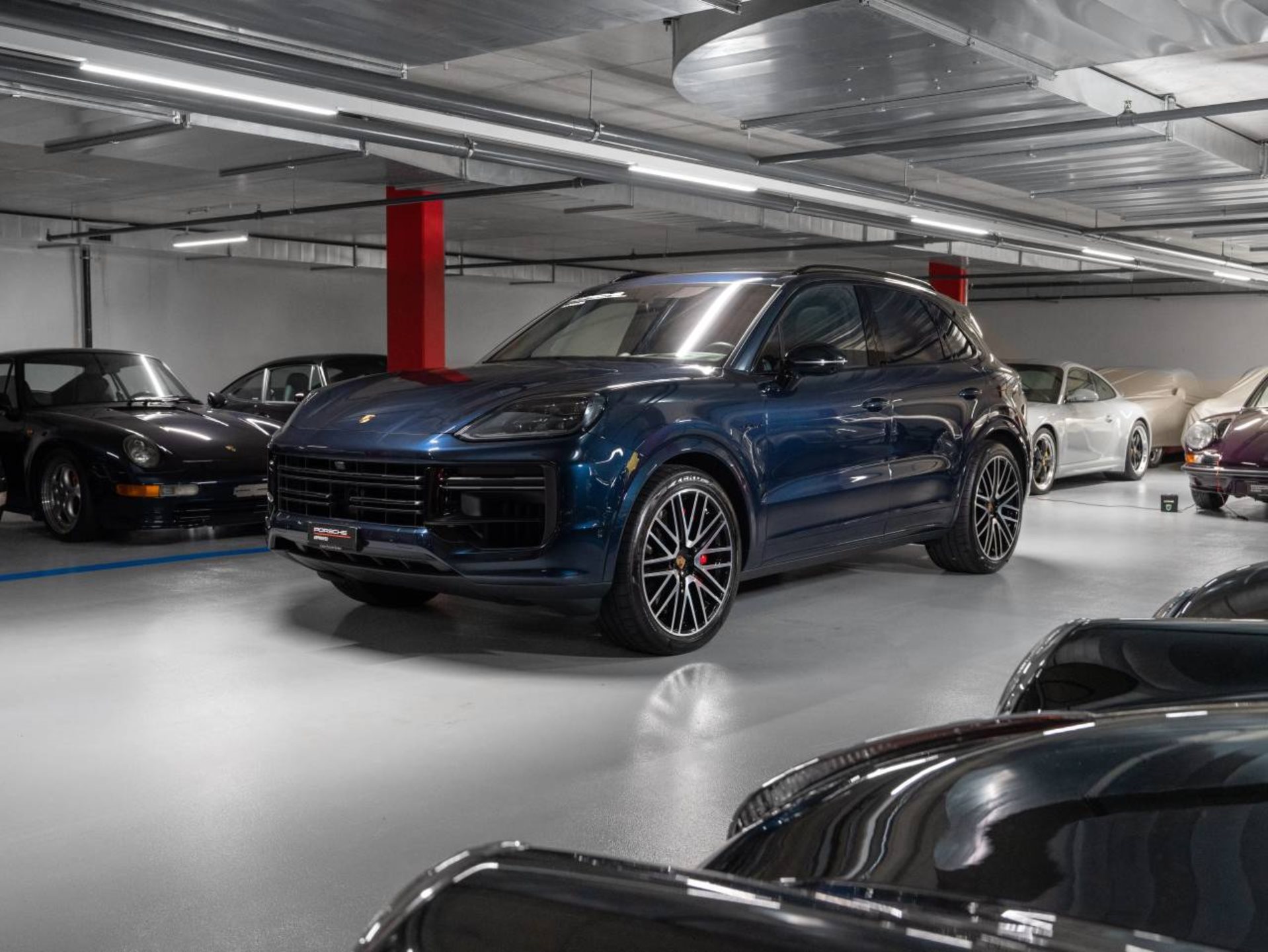 PORSCHE Cayenne Turbo E-Hybrid (MY24)