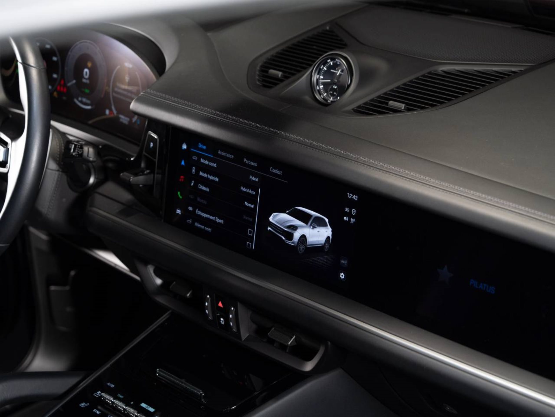 PORSCHE Cayenne Turbo E-Hybrid (MY24)-image-11