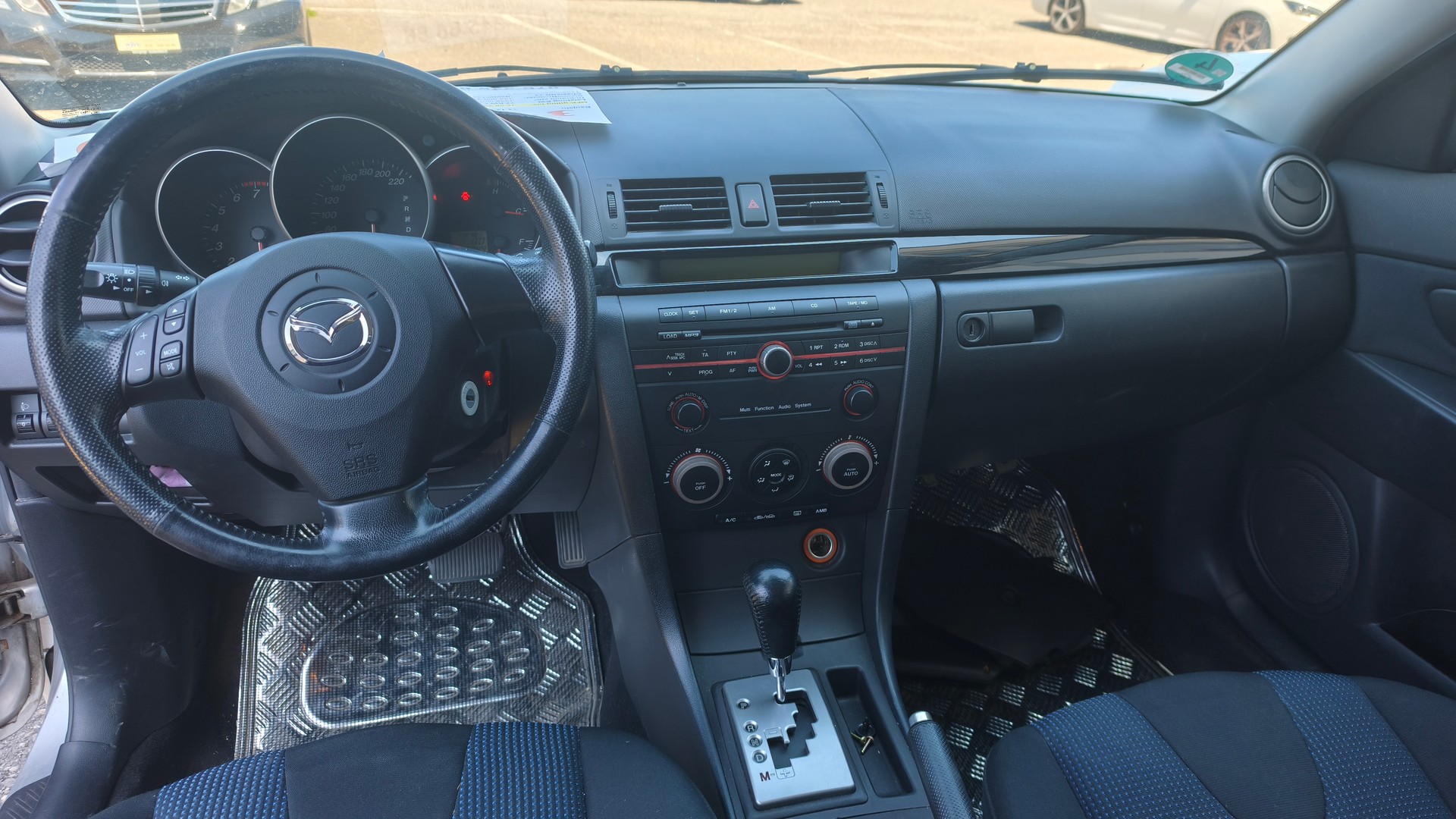 MAZDA 3 1.6 16V Confort-image-12