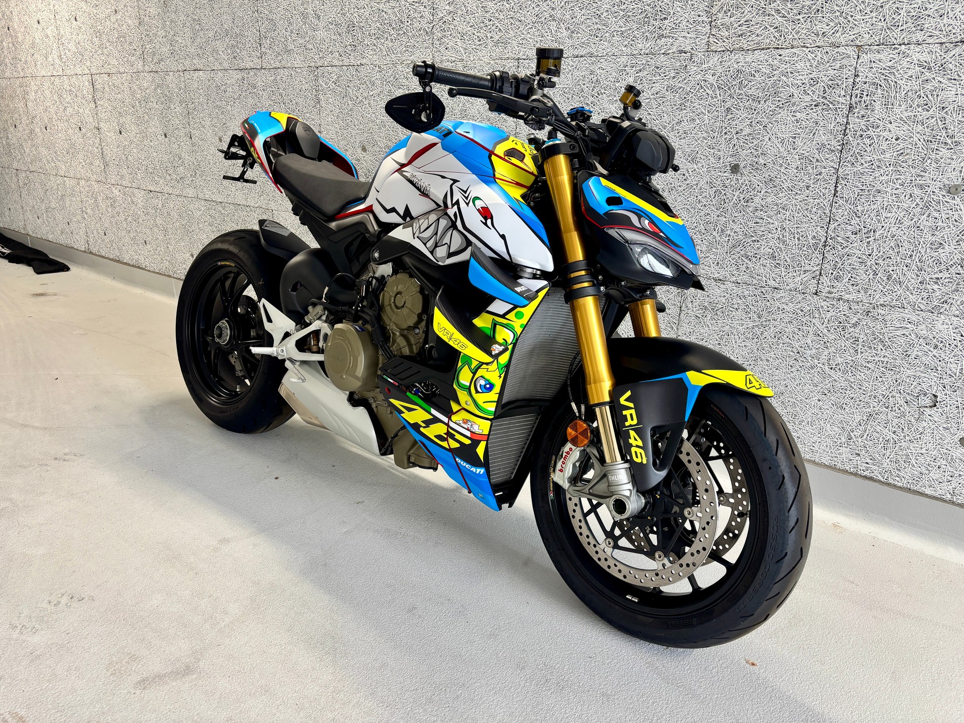 DUCATI Streetfighter V4 S-image-1