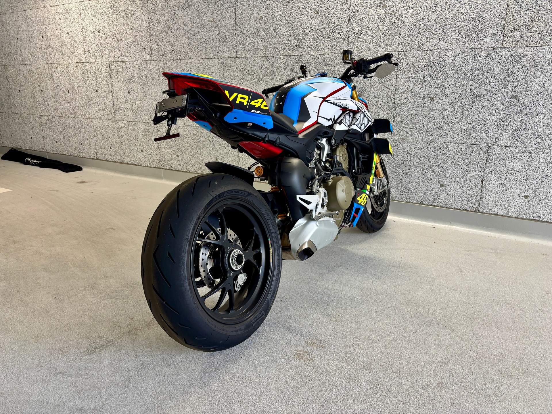 DUCATI Streetfighter V4 S-image-13