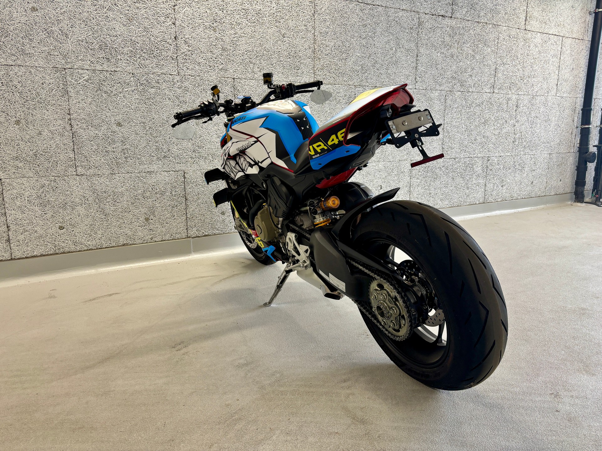 DUCATI Streetfighter V4 S-image-11