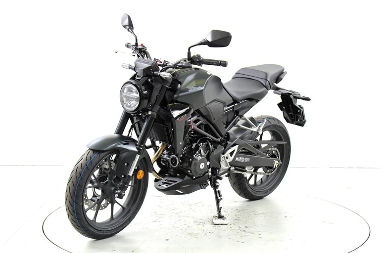 HONDA CB 300-image-2