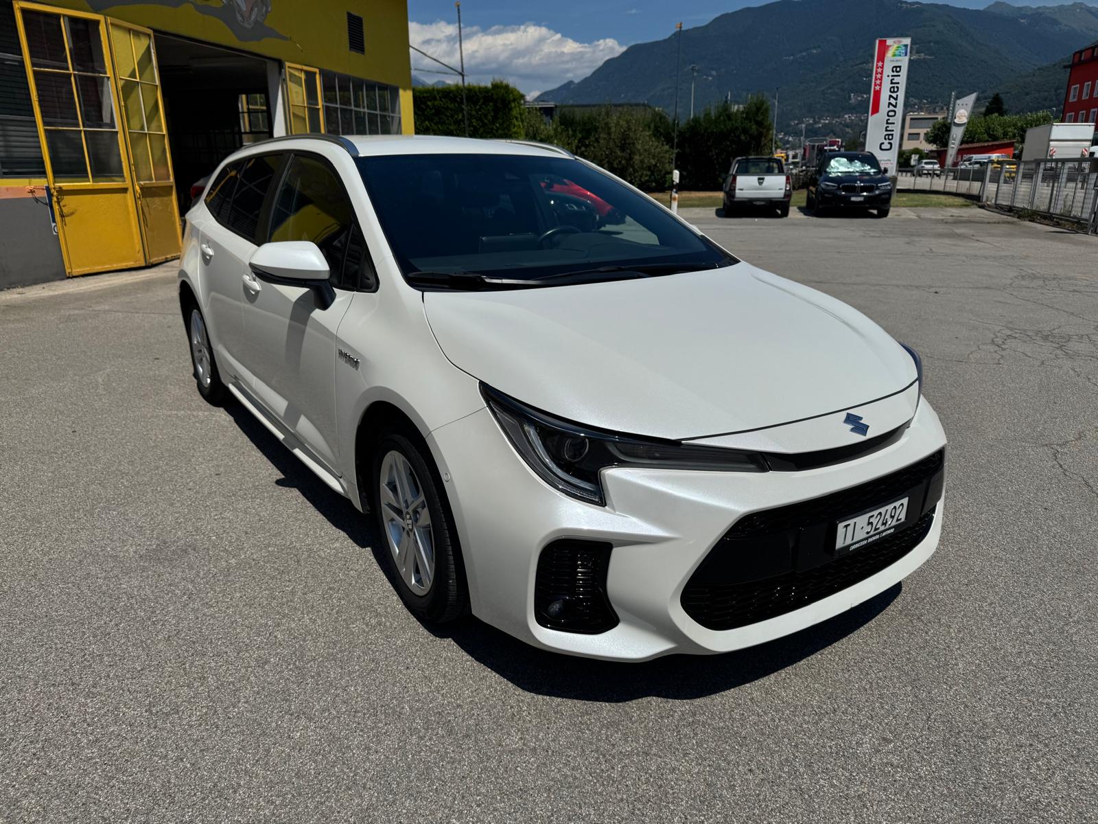 SUZUKI 1.8 Compact Top Hybrid