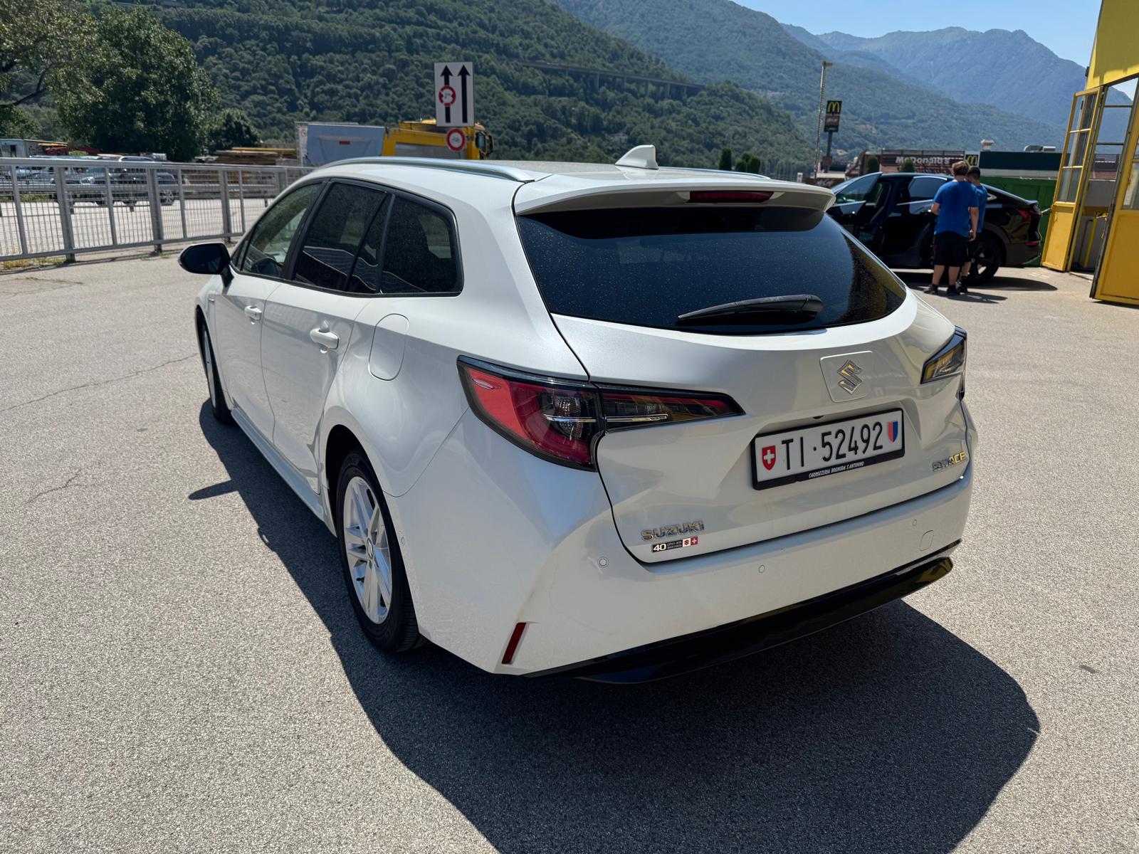 SUZUKI 1.8 Compact Top Hybrid-image-2