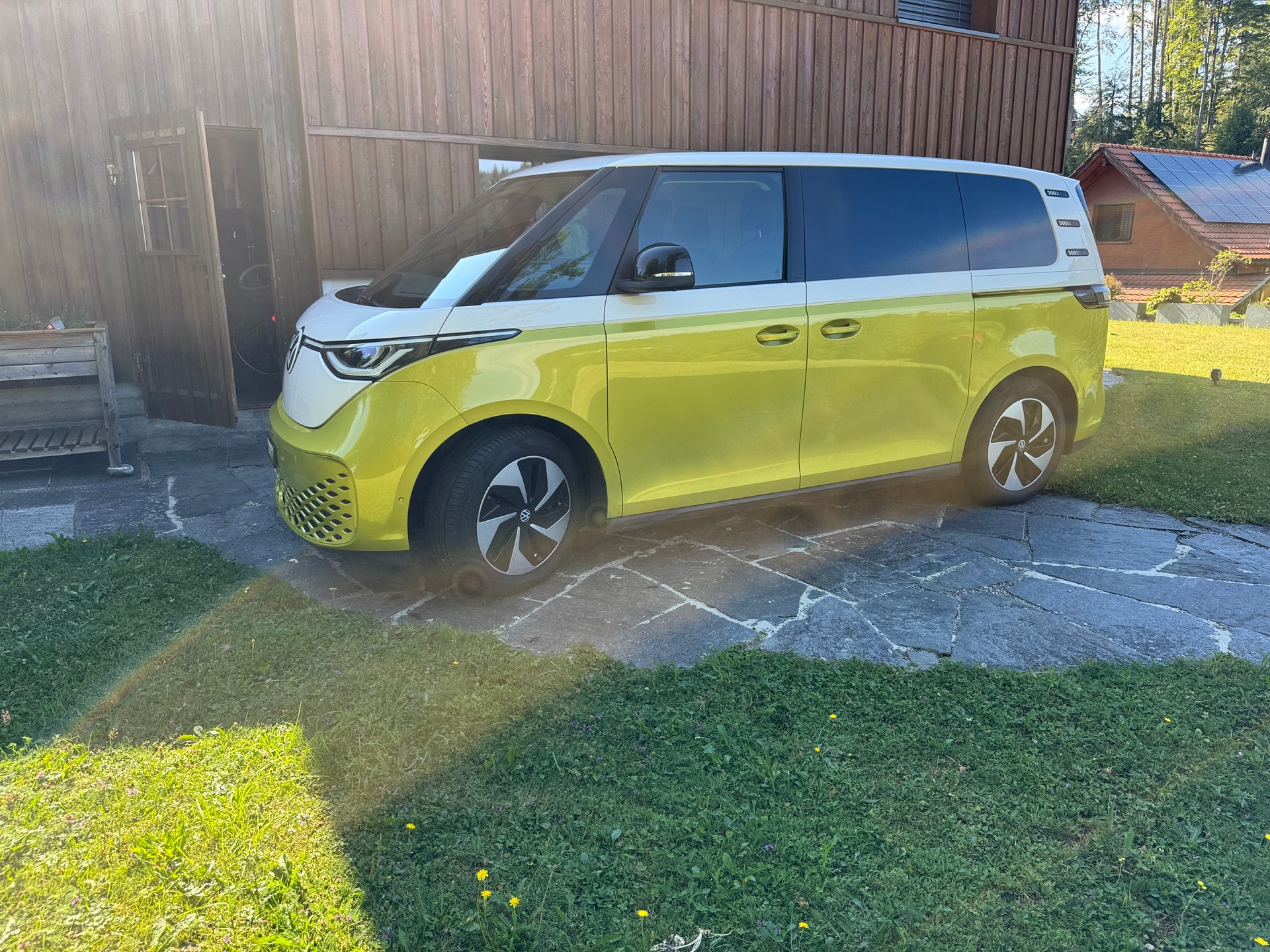 VW 77kWh Pro
