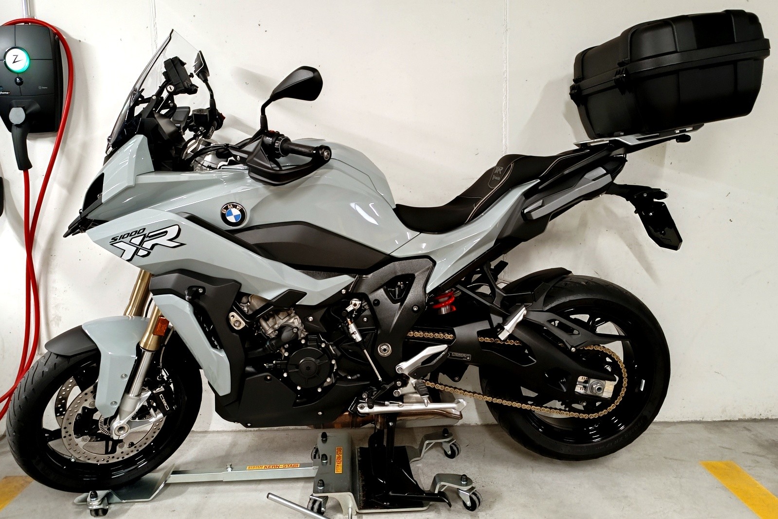 BMW S 1000 XR ABS-image-11