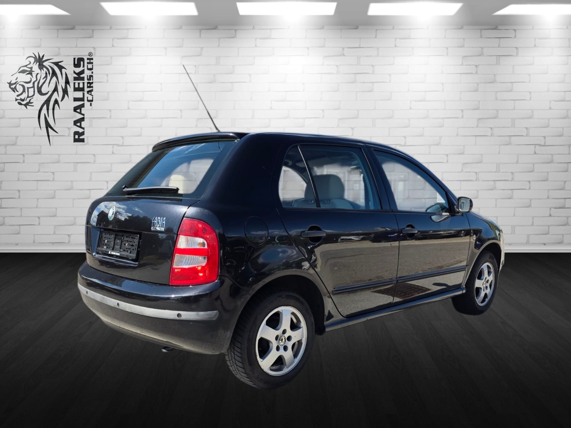 SKODA Fabia 1.4 16V Elegance-showroom-element-2