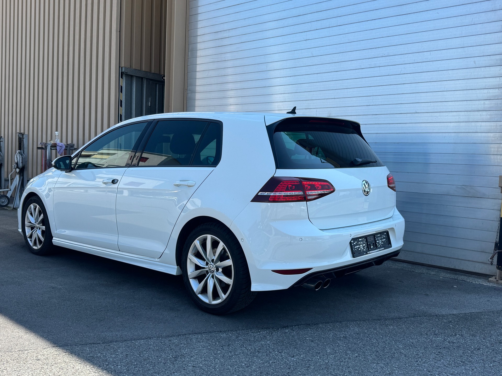 VW Golf 1.4 TSI Cup R-Line DSG-showroom-element-3