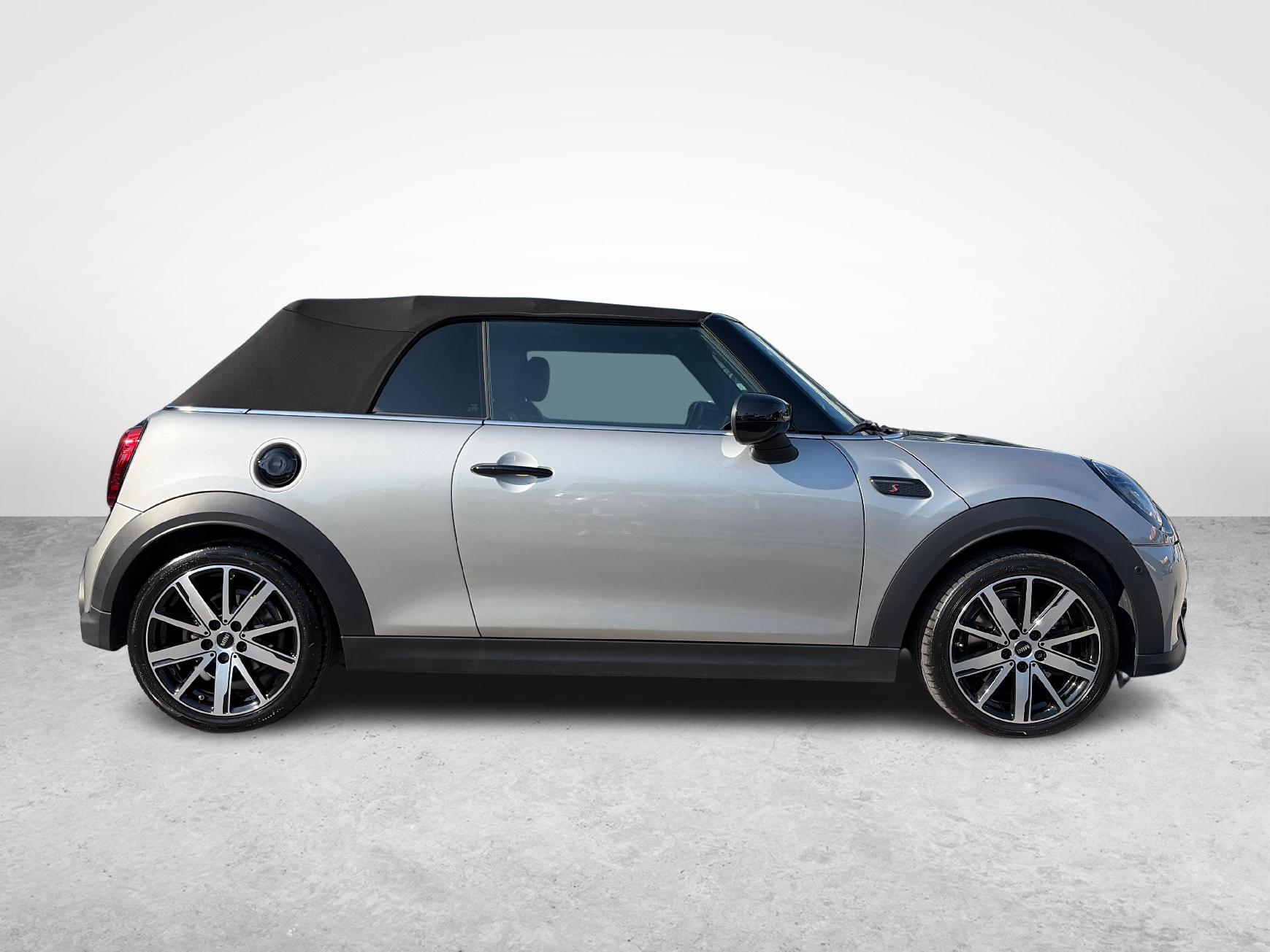 MINI Cabrio F57 2.0i Cooper S Yours Trim-image-5