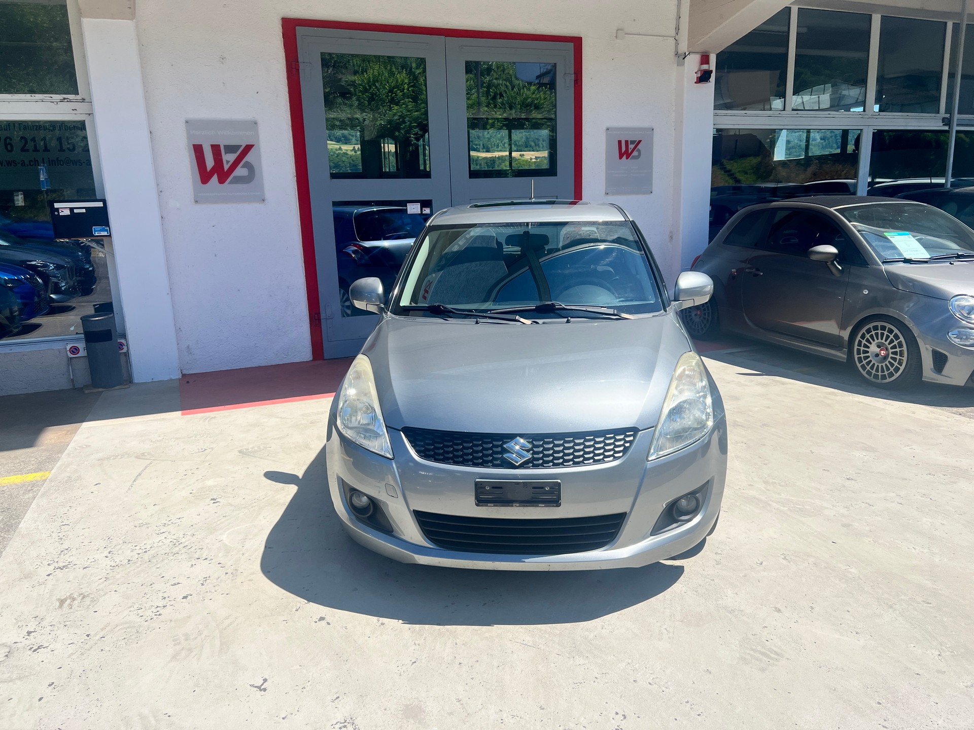 SUZUKI Swift 1.2i 16V GL Indigo-showroom-element-2
