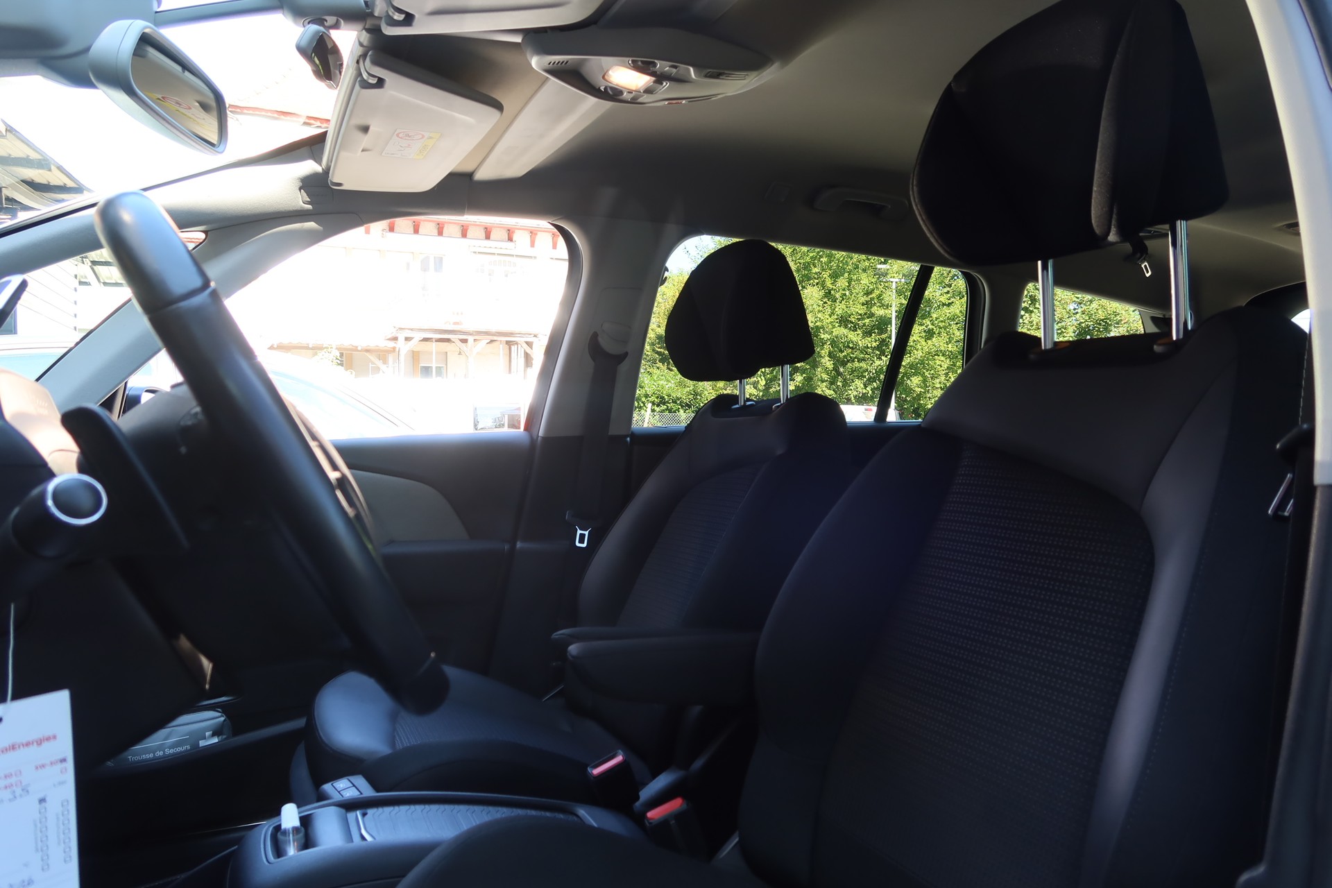 CITROEN GrC4 Spacetourer1.5ShEAT8-image-7