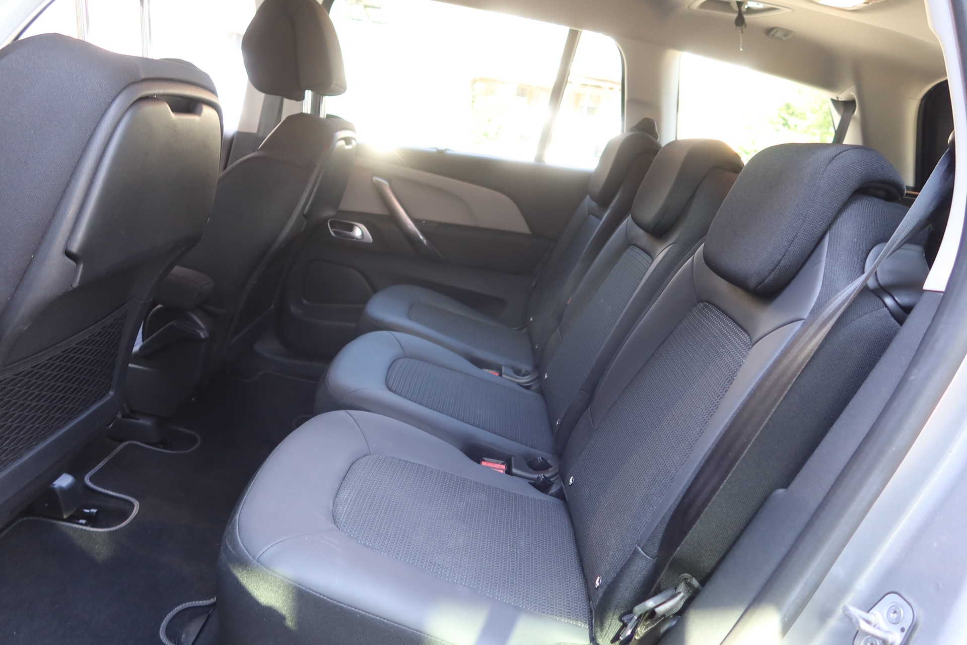 CITROEN GrC4 Spacetourer1.5ShEAT8-image-8