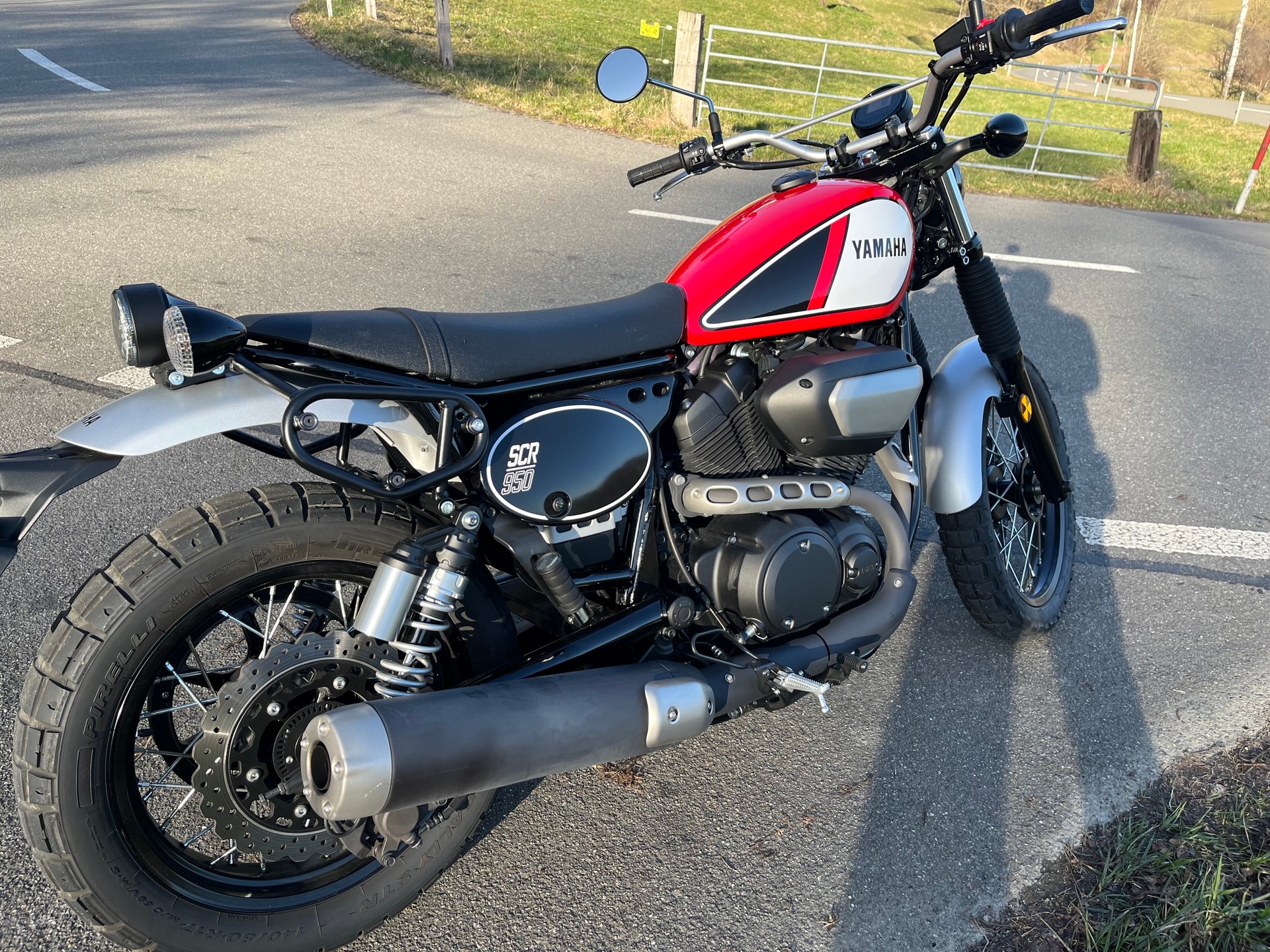 YAMAHA SCR 950 ABS-image-0