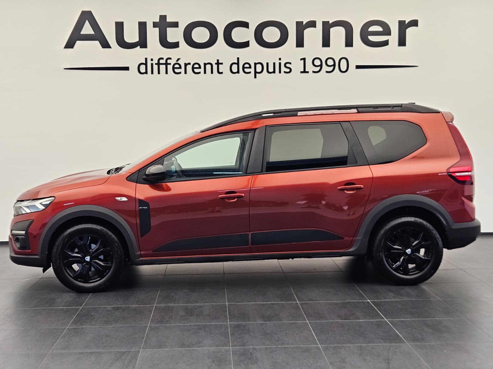 DACIA Jogger TCe 110 Extreme-showroom-element-1