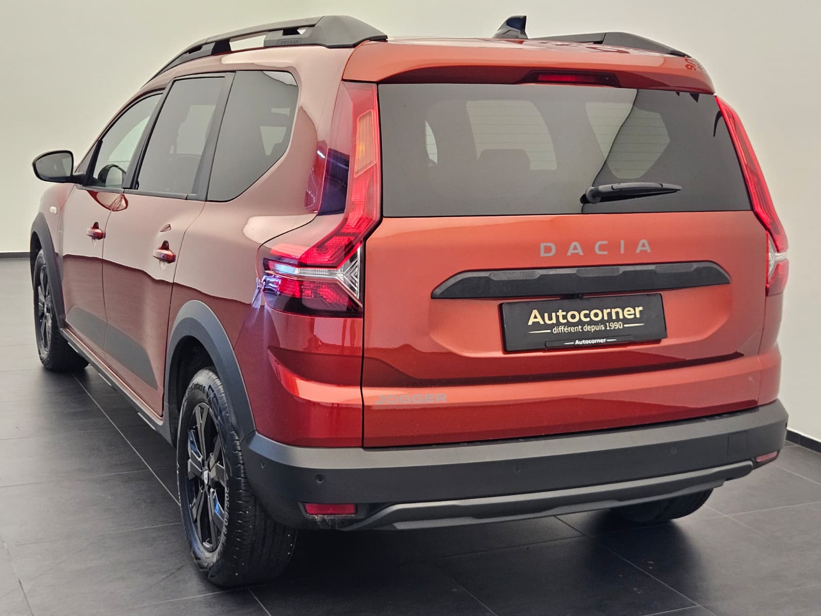 DACIA Jogger TCe 110 Extreme-image-8