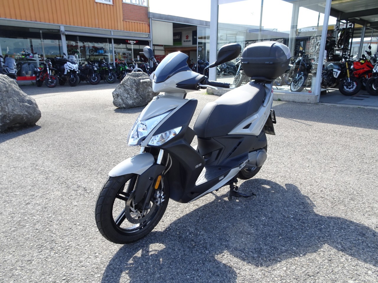 KYMCO Agility 125i R16 CBS-showroom-element-3