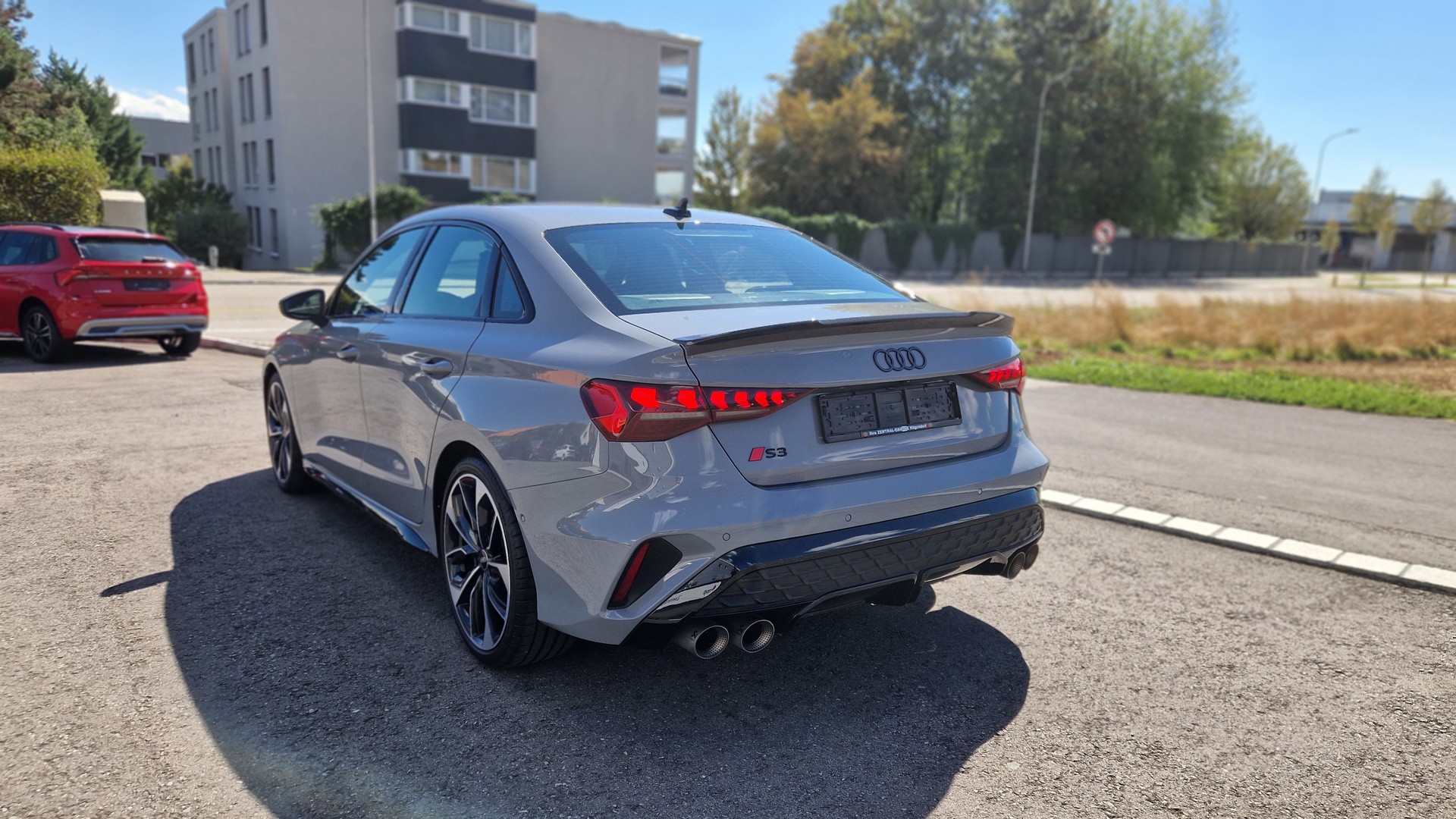 AUDI S3 Limousine TFSI quattro S-tronic-image-1