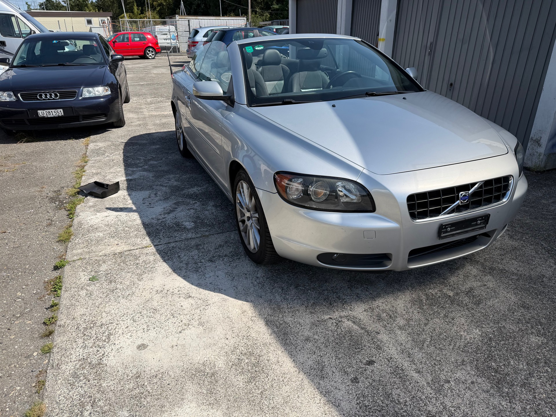 VOLVO C70 2.4 Momentum-image-2