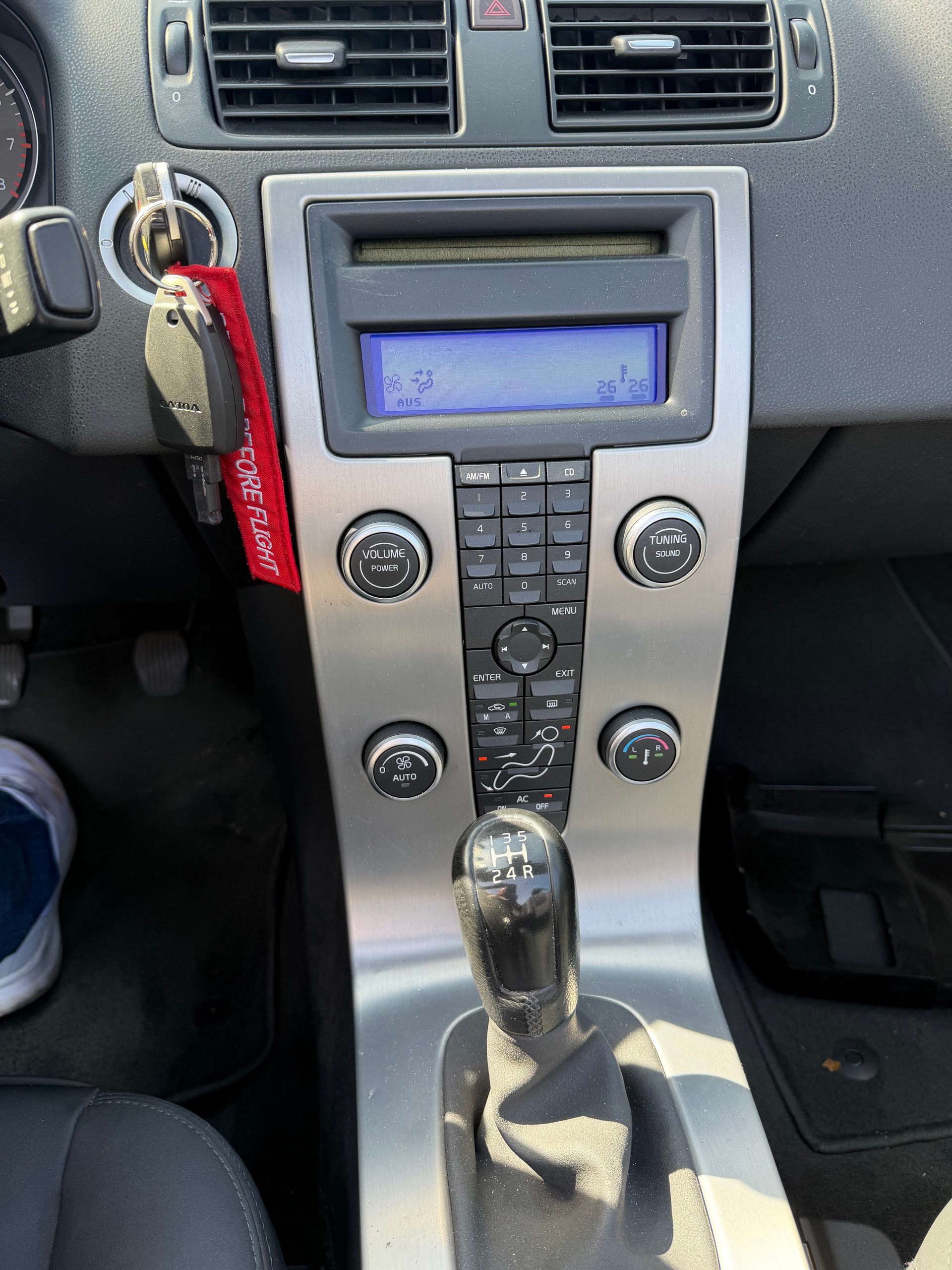 VOLVO C70 2.4 Momentum-image-10