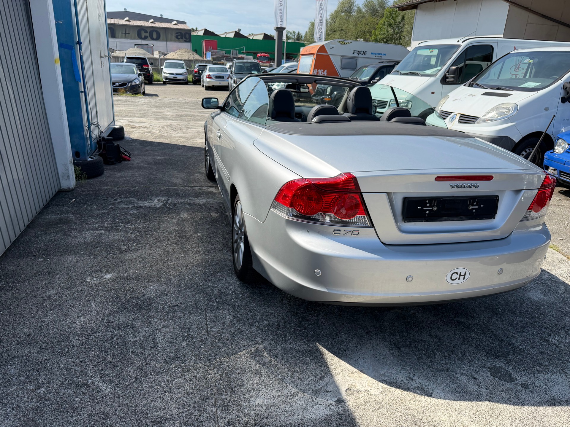 VOLVO C70 2.4 Momentum-image-4
