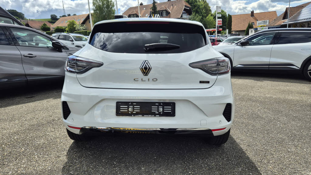RENAULT Clio 1.6 E-Tech techno-showroom-element-3