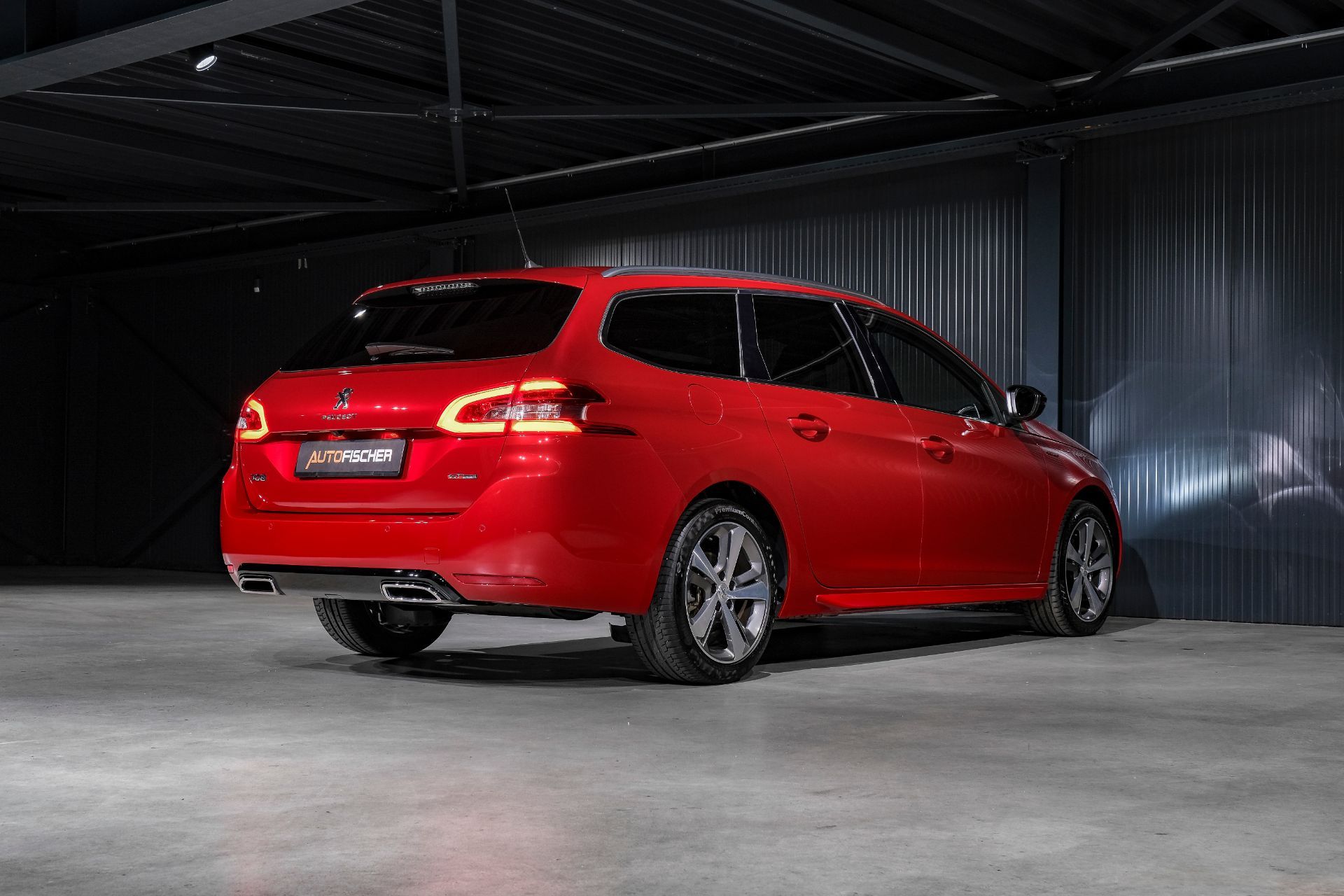 PEUGEOT 308 SW 1.2 THP Allure Automatic-image-6