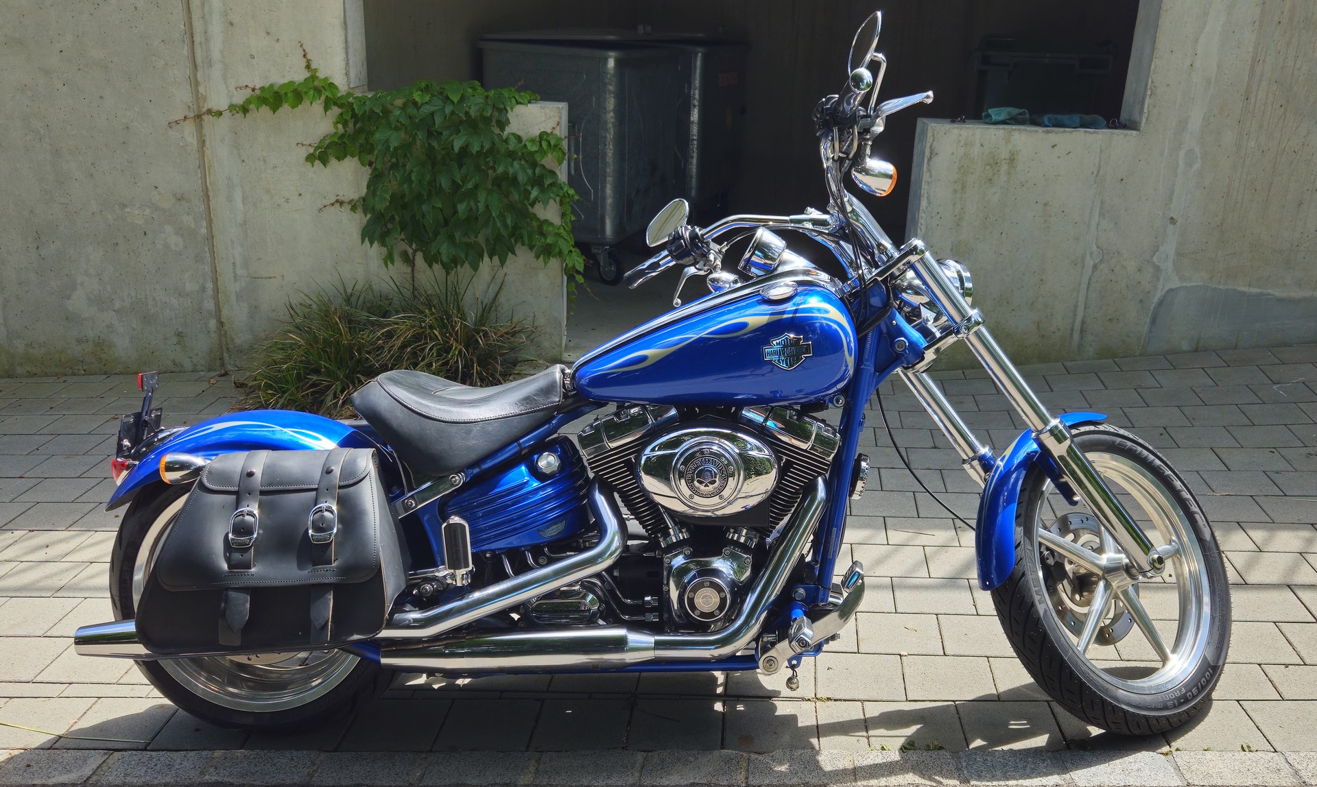 HARLEY-DAVIDSON FXCWC Rocker C-image-0