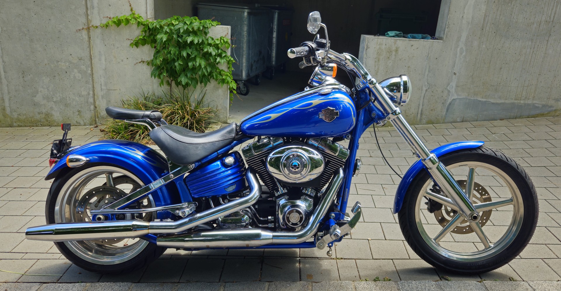 HARLEY-DAVIDSON FXCWC Rocker C-image-3