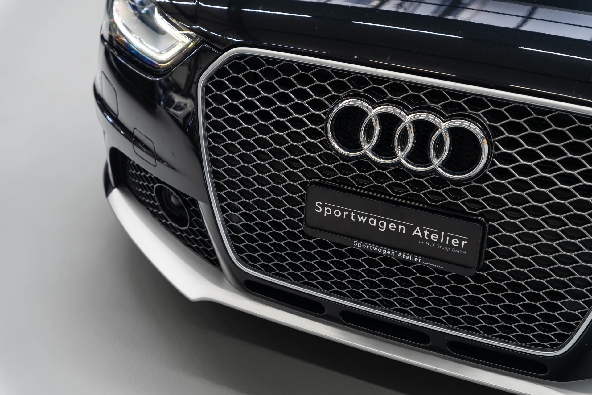 AUDI RS4 Avant 4.2 FSI V8 quattro S-tronic-image-14
