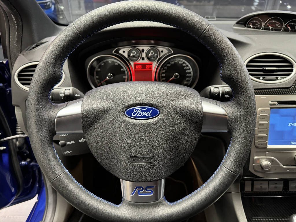 FORD Focus 2.5i Turbo RS-image-13