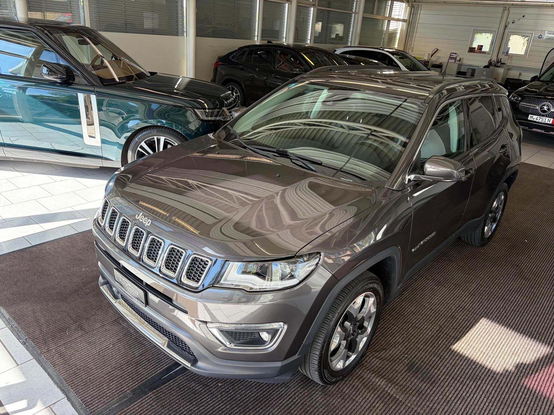 JEEP Compass 2.0CRD Limited AWD 9ATX | CH Fahrzeug | Touchscreen Uconnect Navi | DAB+ |-image-31