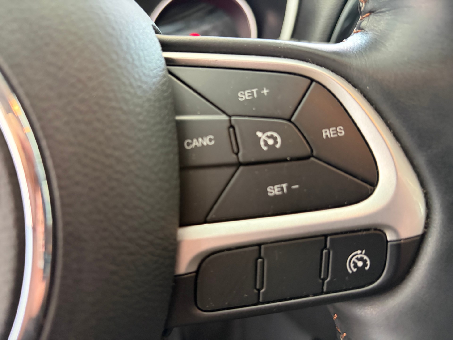 JEEP Compass 2.0CRD Limited AWD 9ATX | CH Fahrzeug | Touchscreen Uconnect Navi | DAB+ |-image-18
