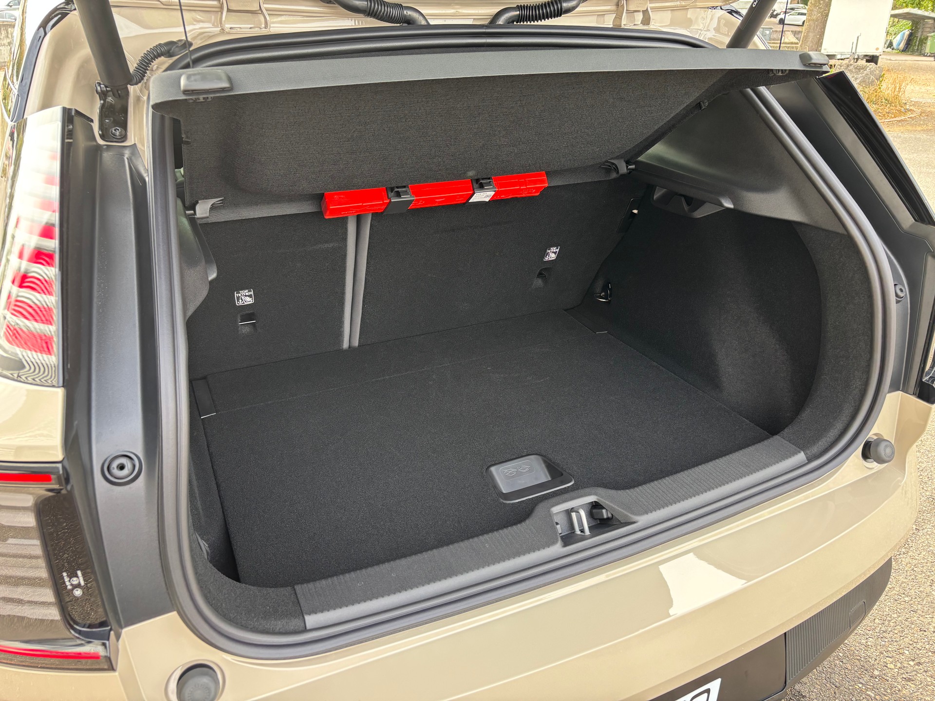 VOLVO EX30 P8 Ultra AWD-image-9