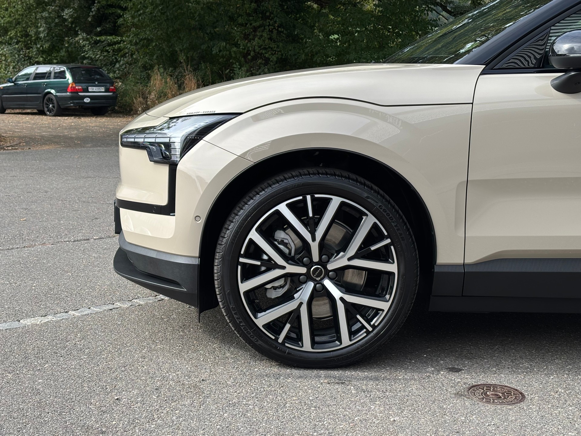 VOLVO EX30 P8 Ultra AWD-showroom-element-1