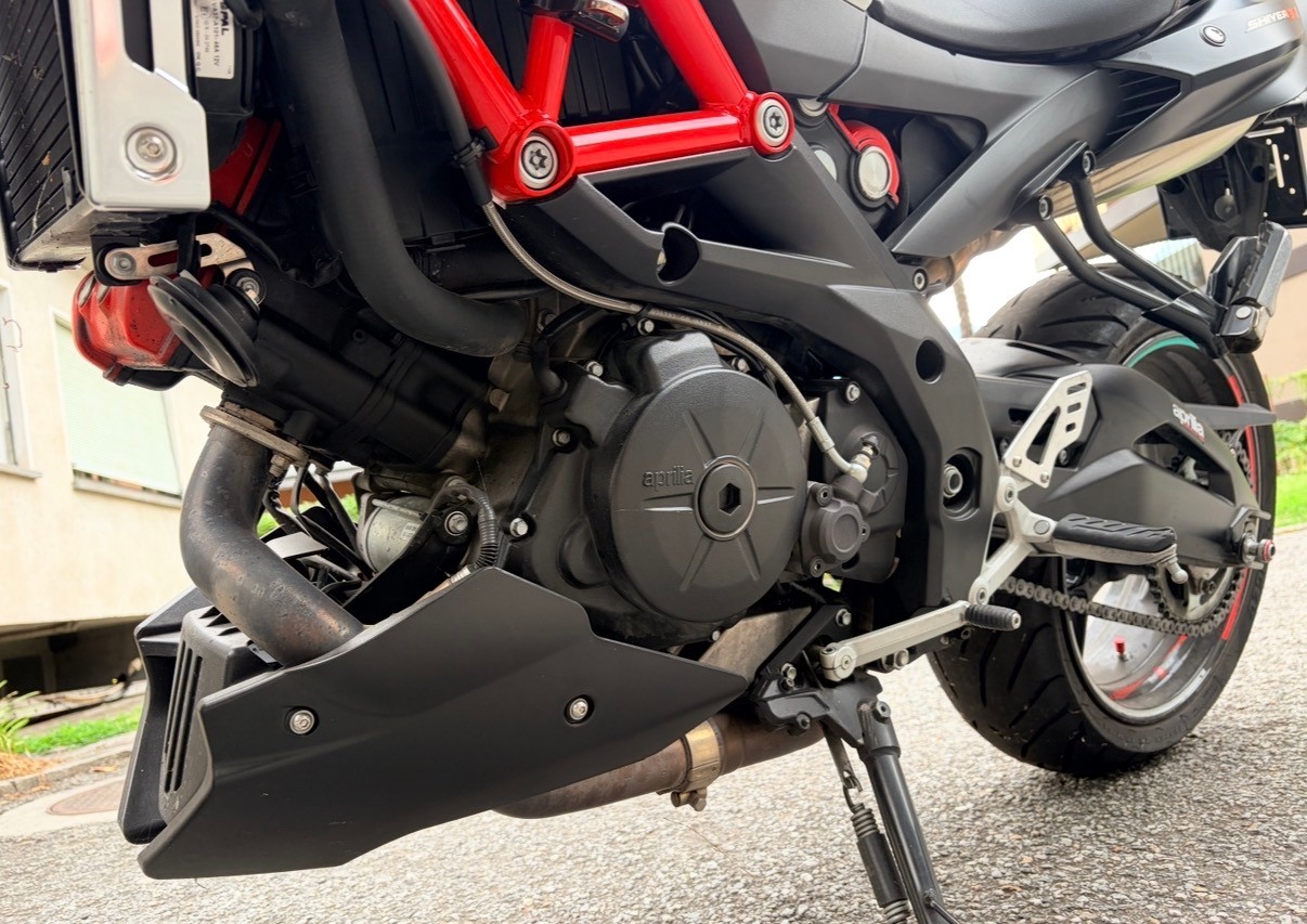 APRILIA SL 900 Shiver ABS-image-4