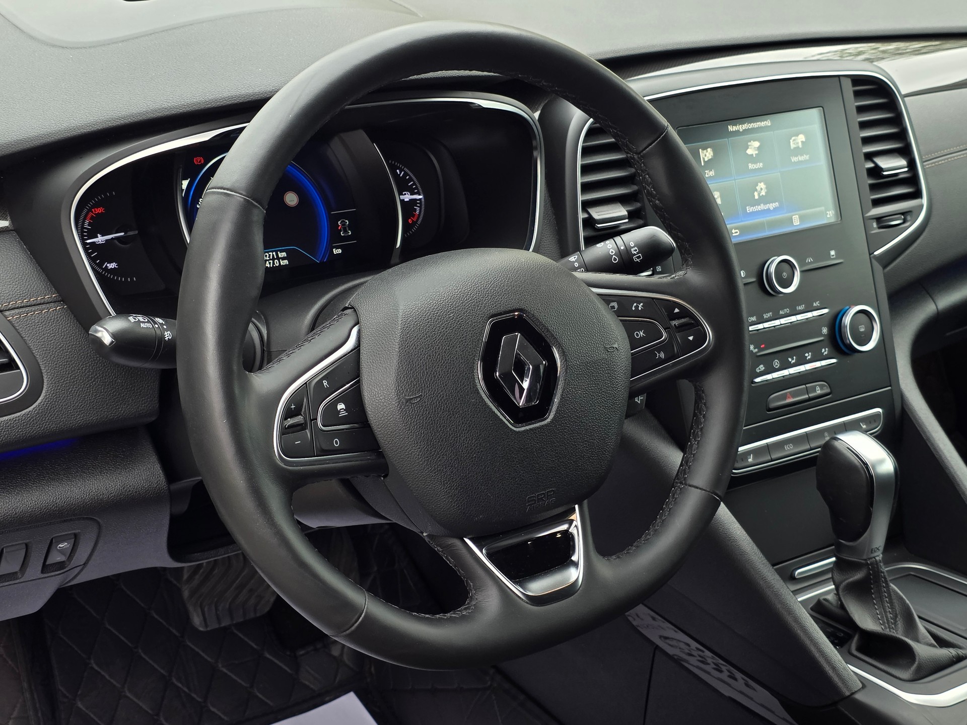 RENAULT Talisman Grandtour 1.6 TCe Intens EDC * CH-Fahrzeug * Frisch ab MFK * Top Zustand *-image-8