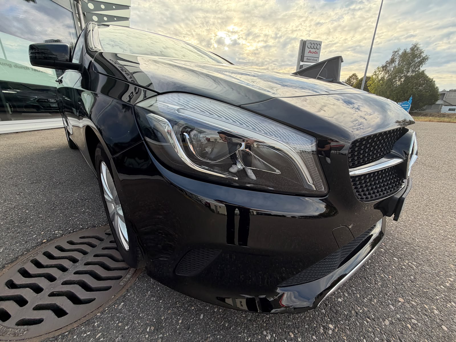 MERCEDES-BENZ A 180-image-8