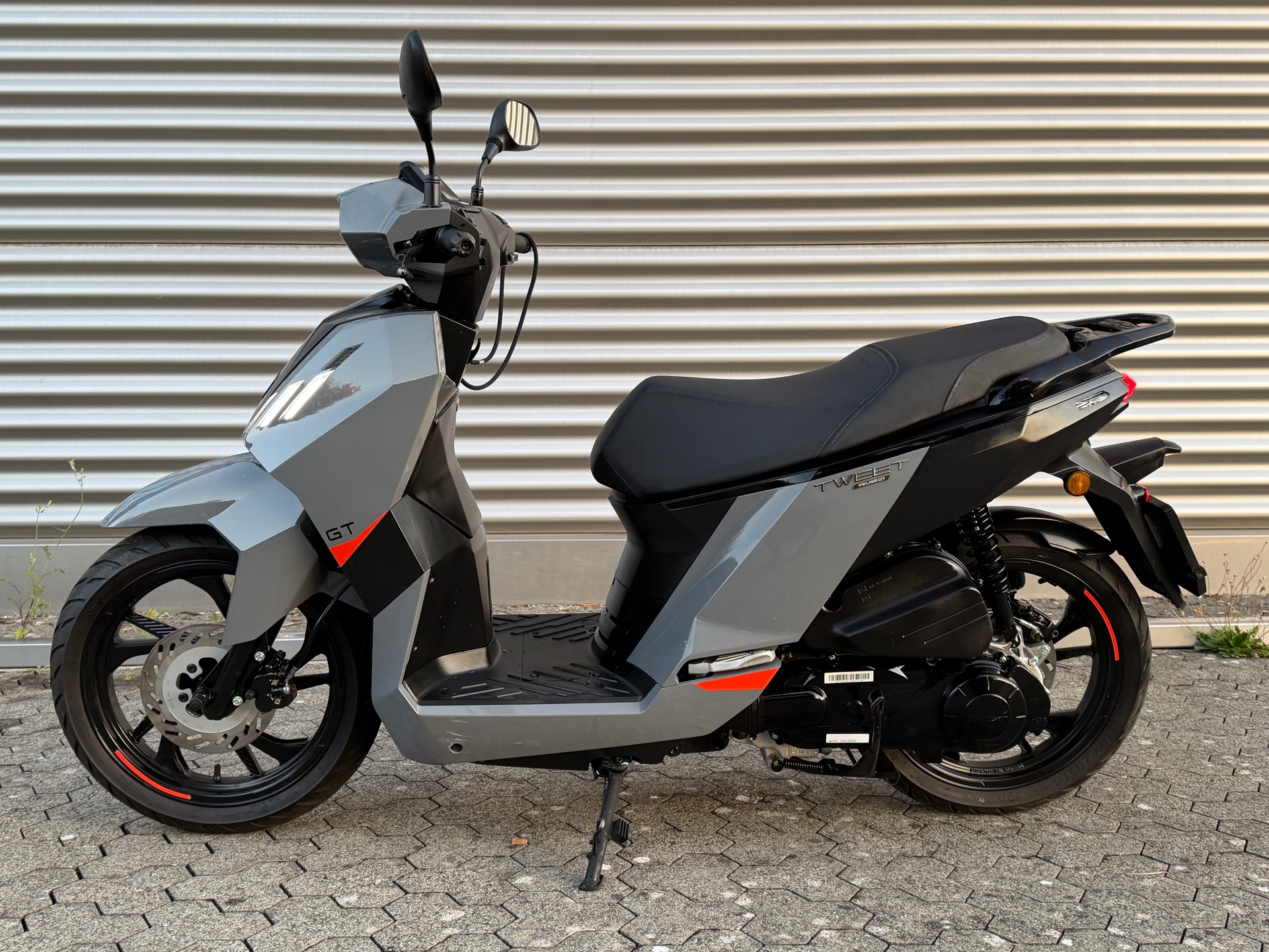 PEUGEOT FL 125-image-1