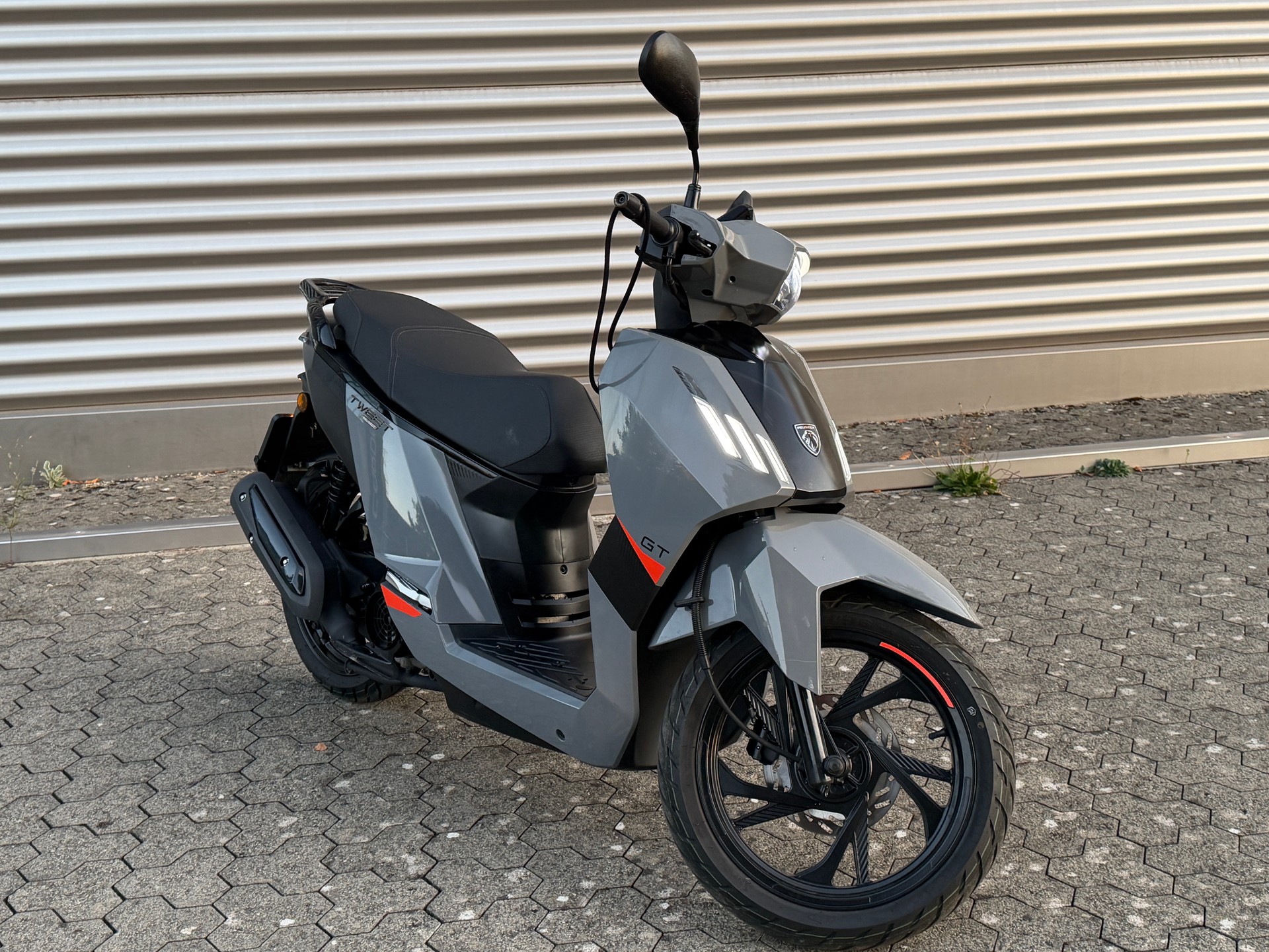PEUGEOT FL 125-image-2