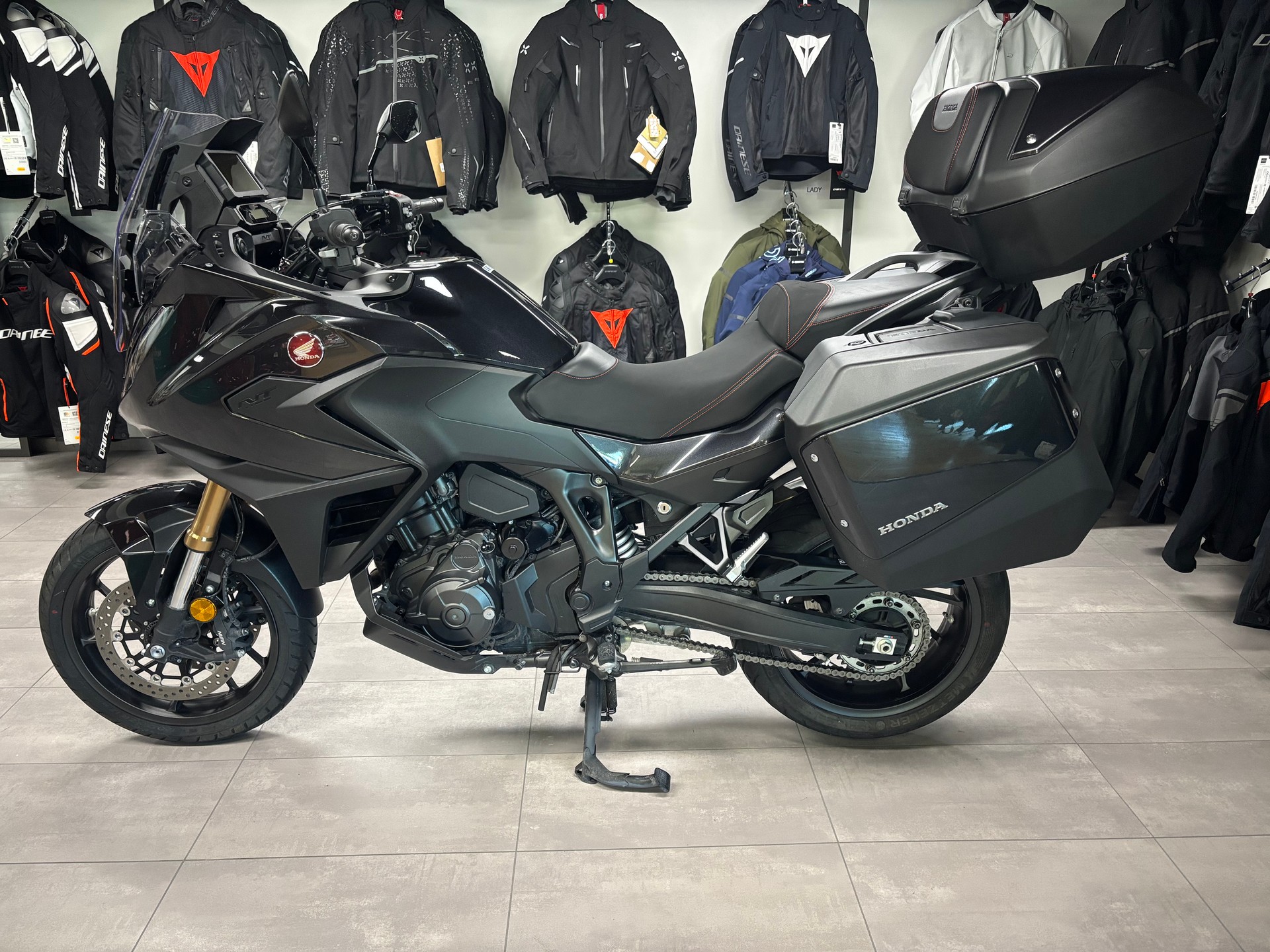 HONDA NT 1100 DCT E.S.-image-1