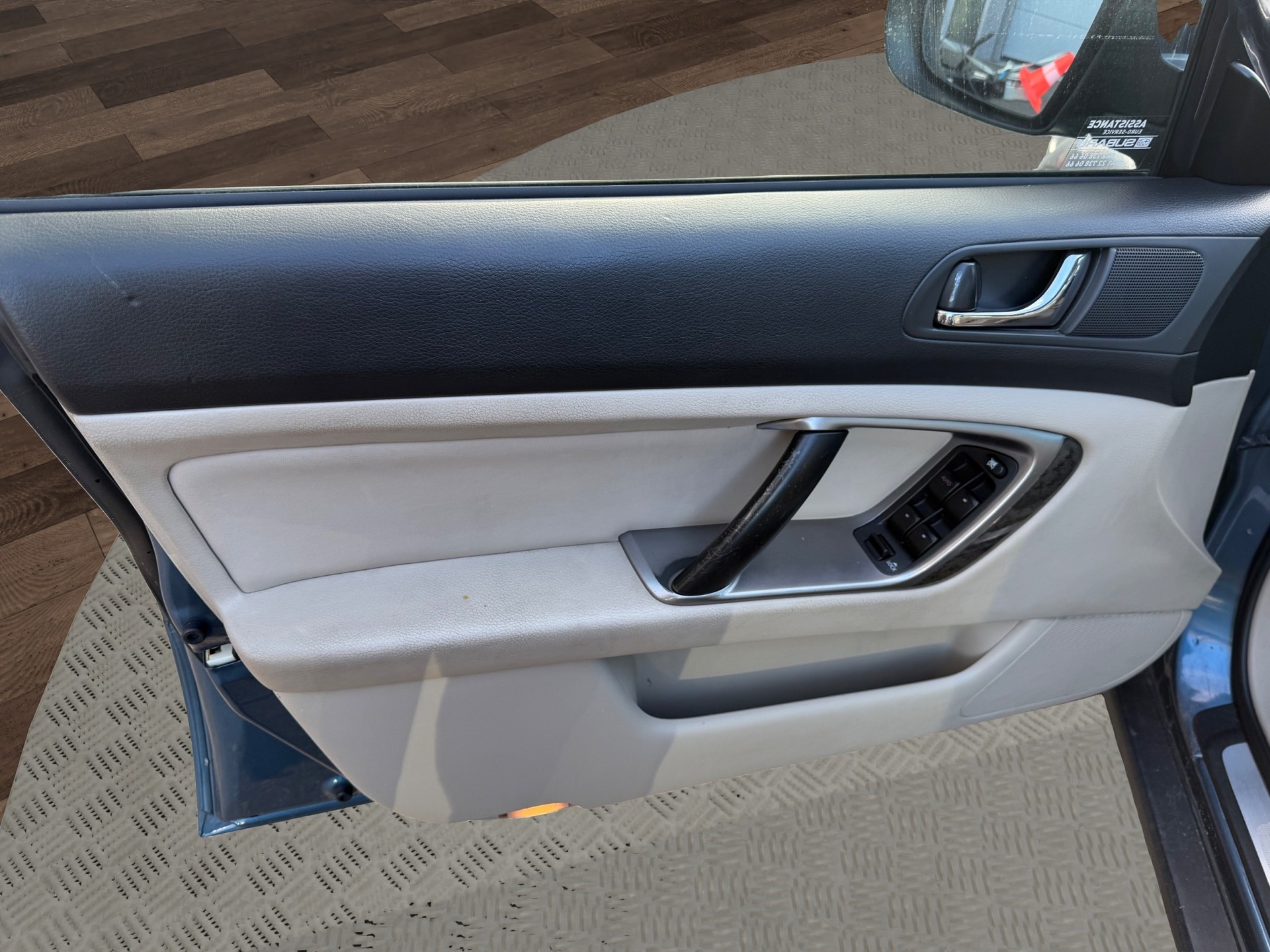 SUBARU Outback 3.0R AWD H6 Automatic-image-10