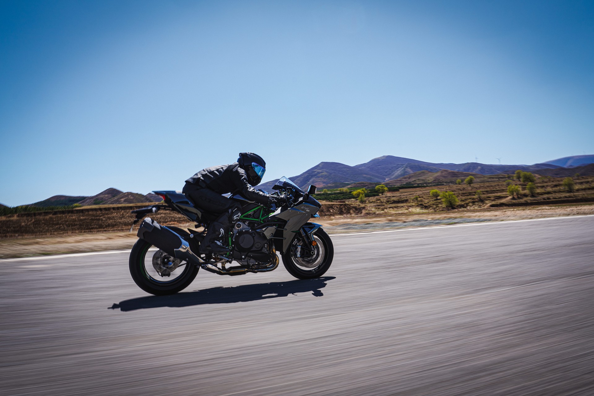 KAWASAKI NINJA H2 CARBON MY27-image-8