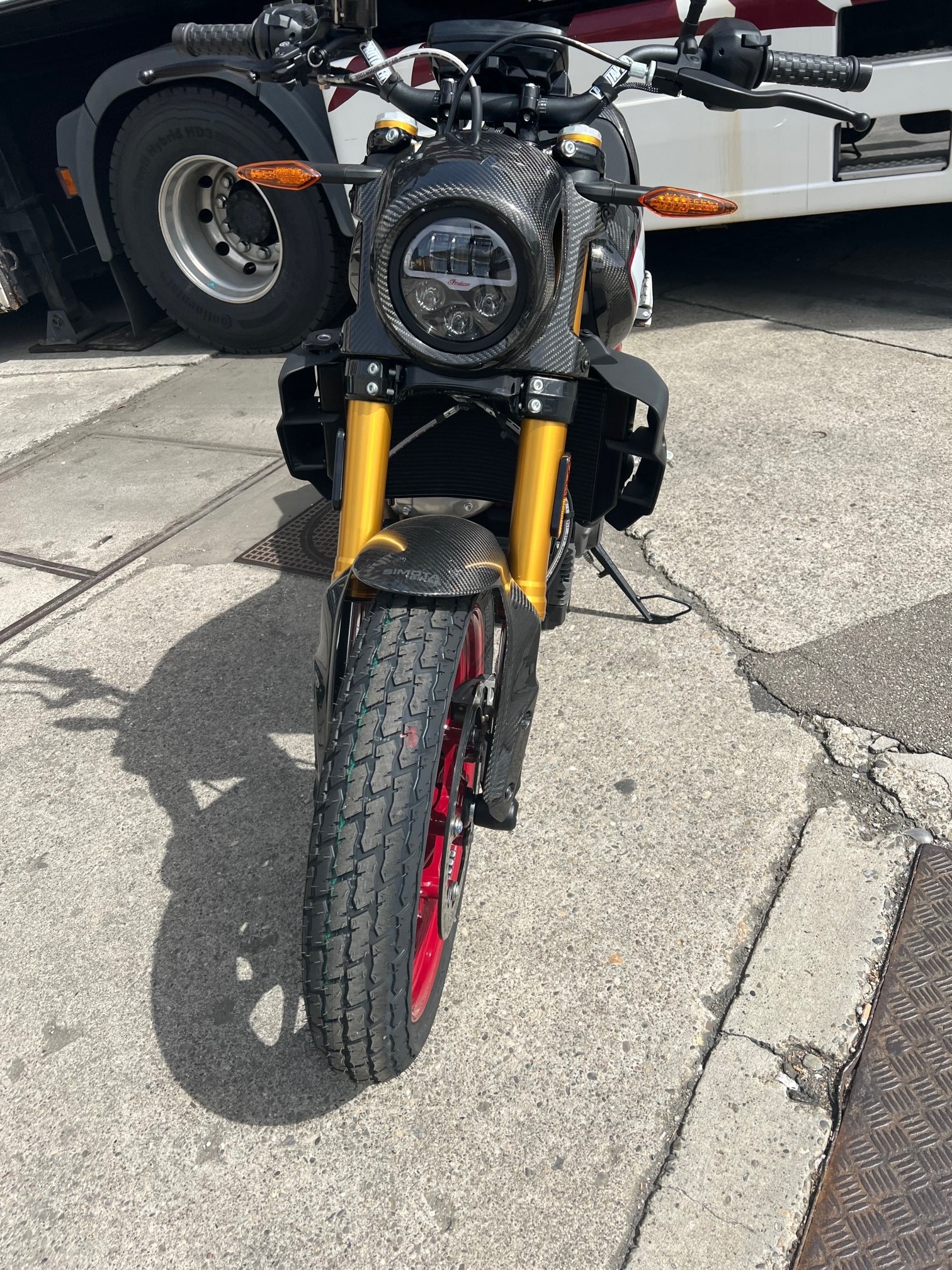 INDIAN FTR 1200 Z R Carbon-image-9