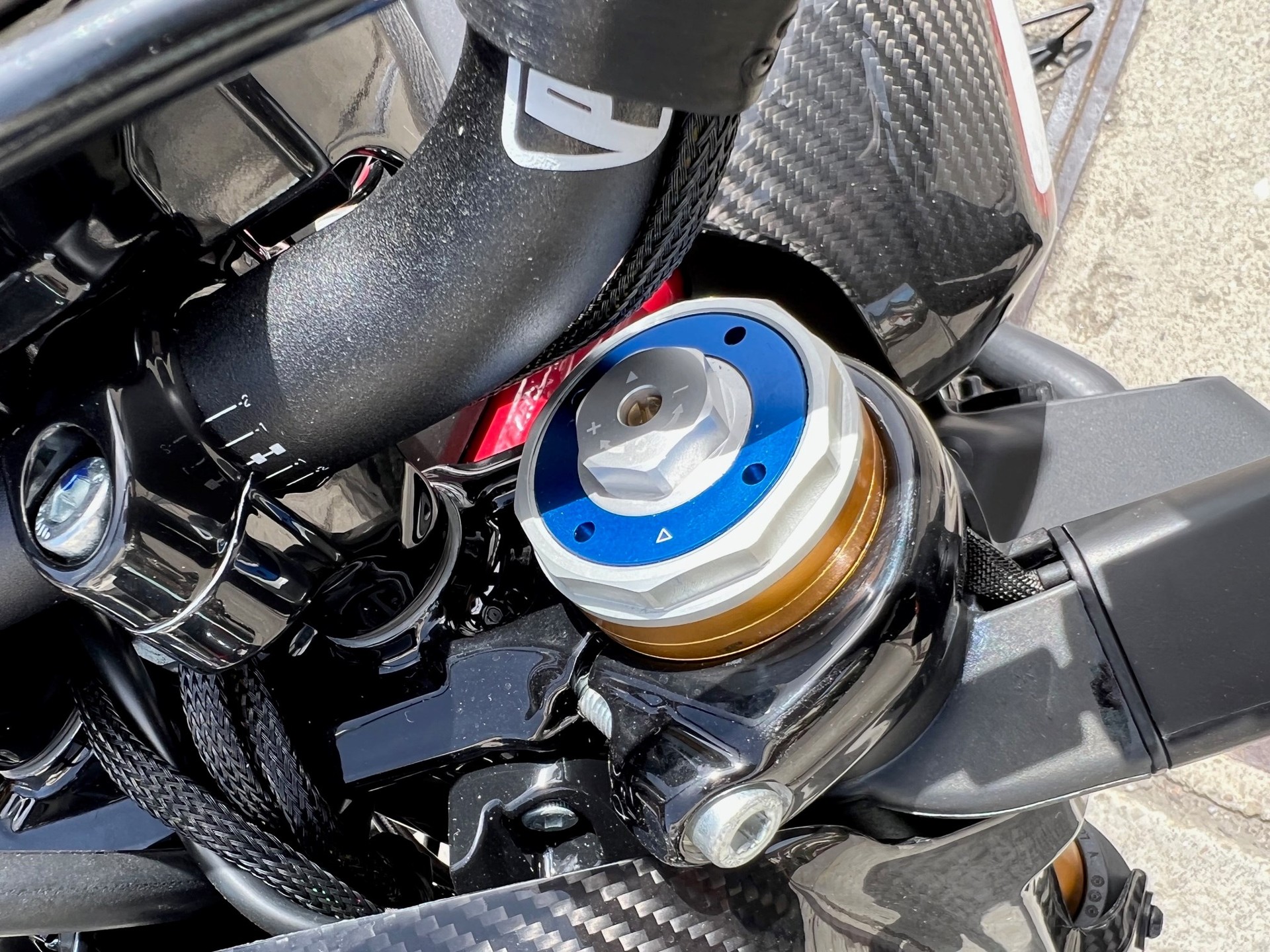 INDIAN FTR 1200 Z R Carbon-image-14