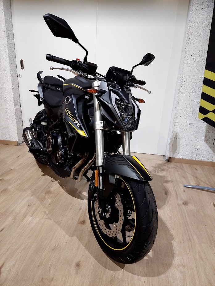 VOGE 525R-image-6