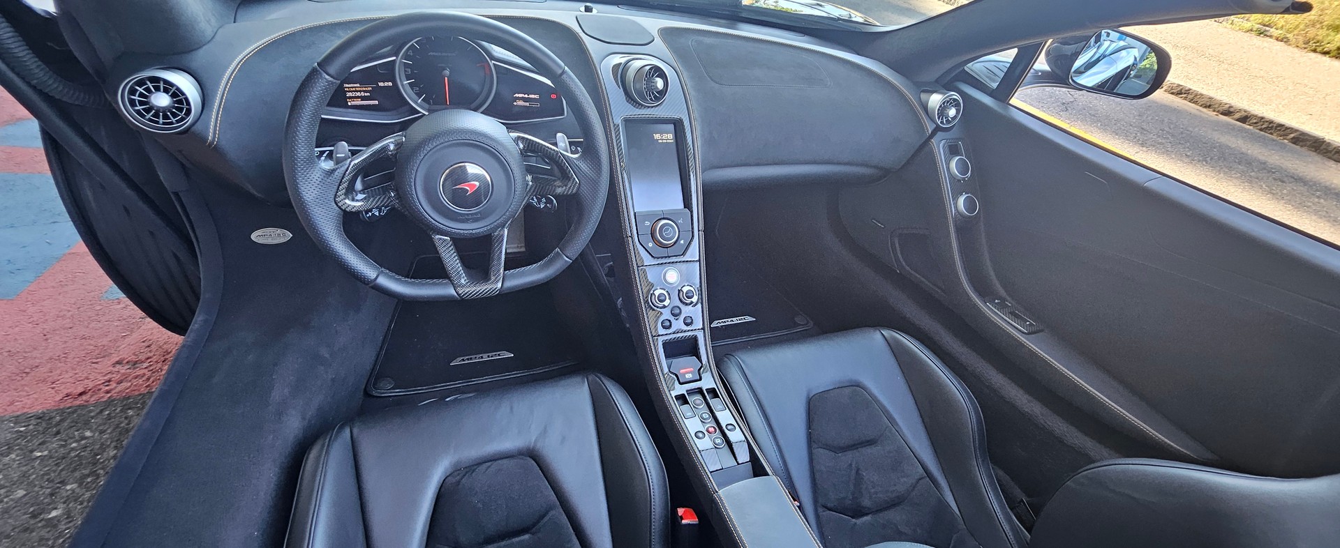 McLAREN MP4-12C Spider 3.8 V8 SSG-image-13