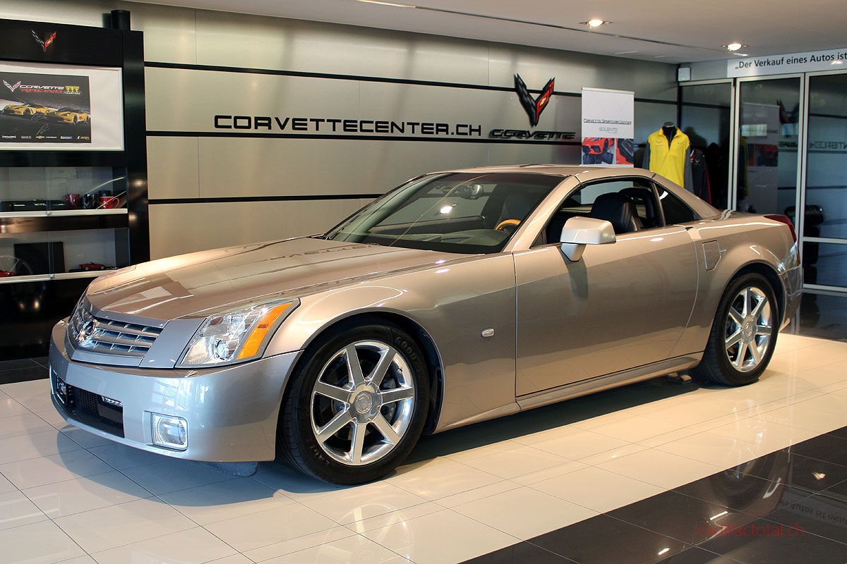 CADILLAC XLR 4.6 V8-image-13
