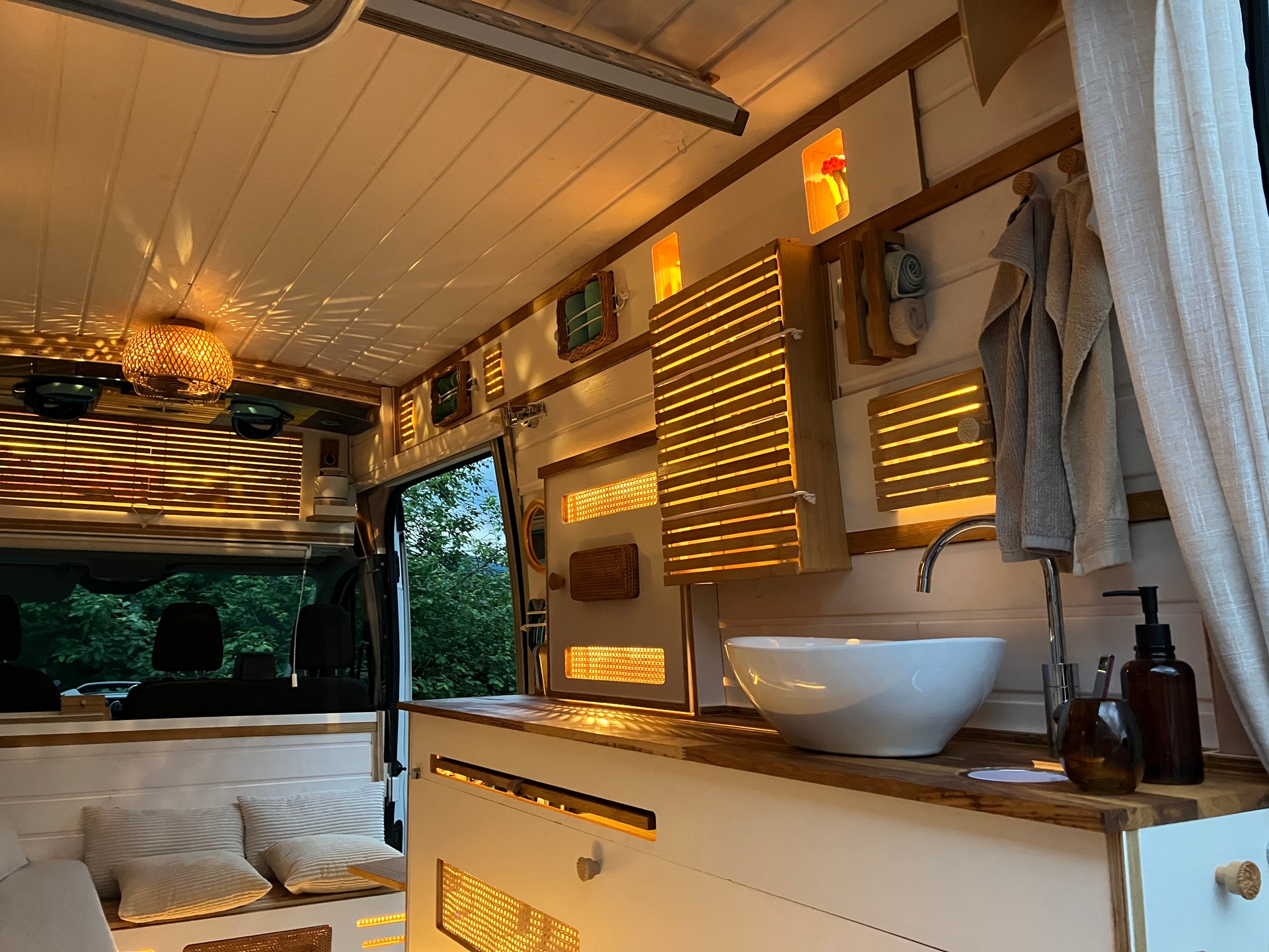 FORD Transit Van 350 L3/H3 - Mobile Tiny House-image-21